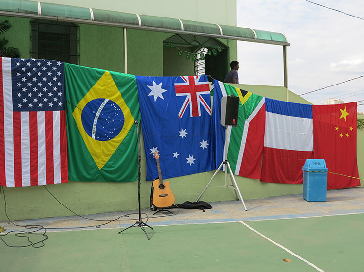 19 festa-nacoes-2014